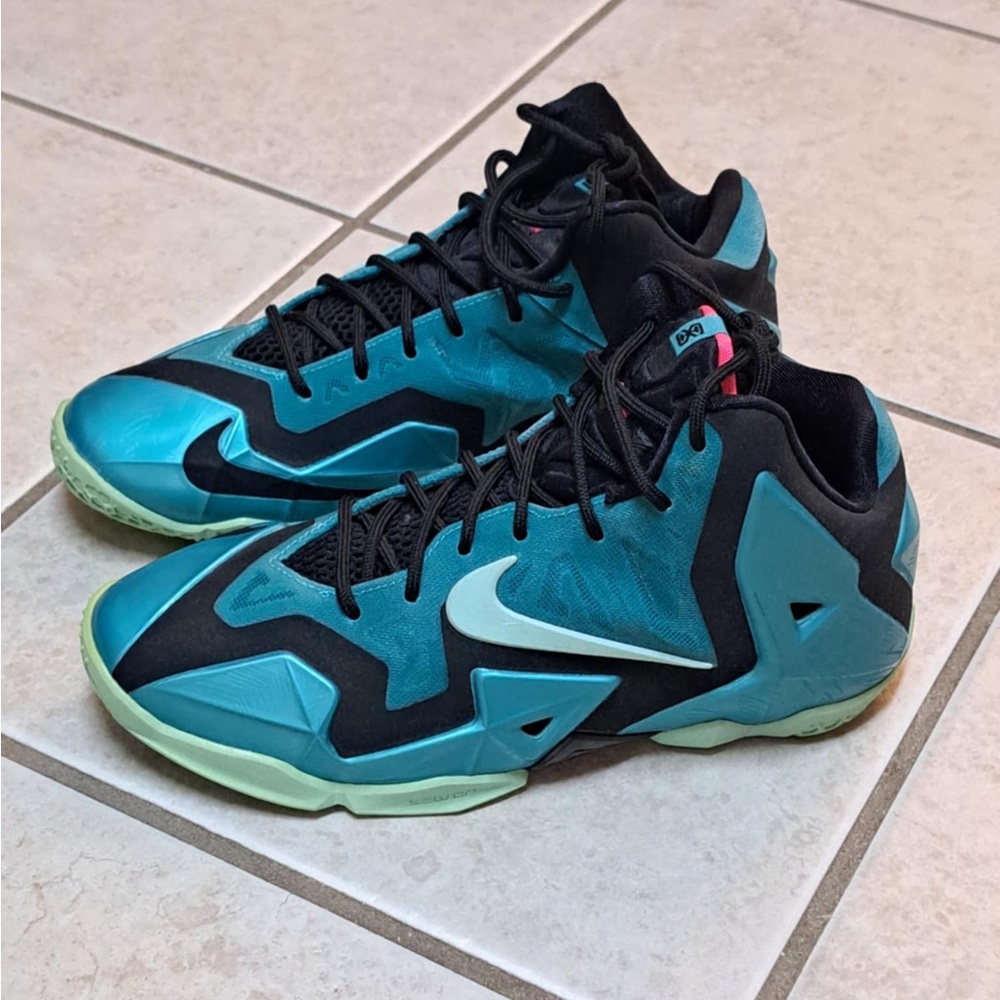 Nike LeBron 11 GS "South Beach" - Big Kids 5Y / Women's size 6.5